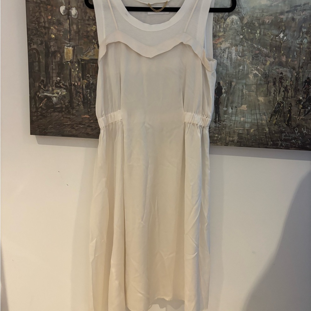 Muveil Chic Cream Sleeveless Midi Dress